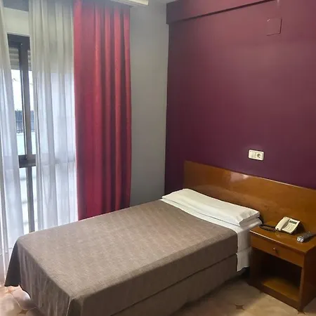 Hostal 36-3